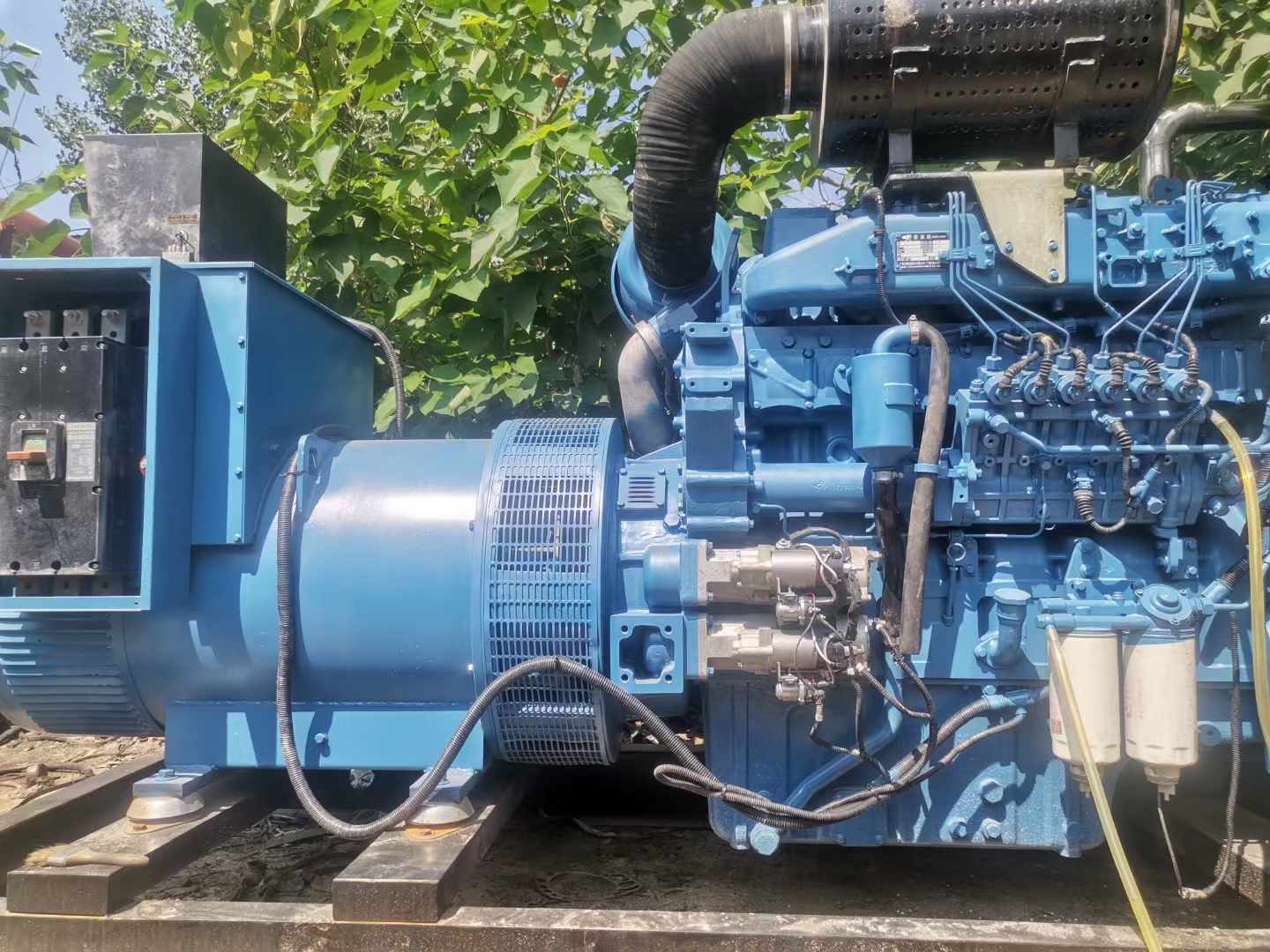 册亨详细说明降低 800kW 柴油发电机输出电流波动的方法
